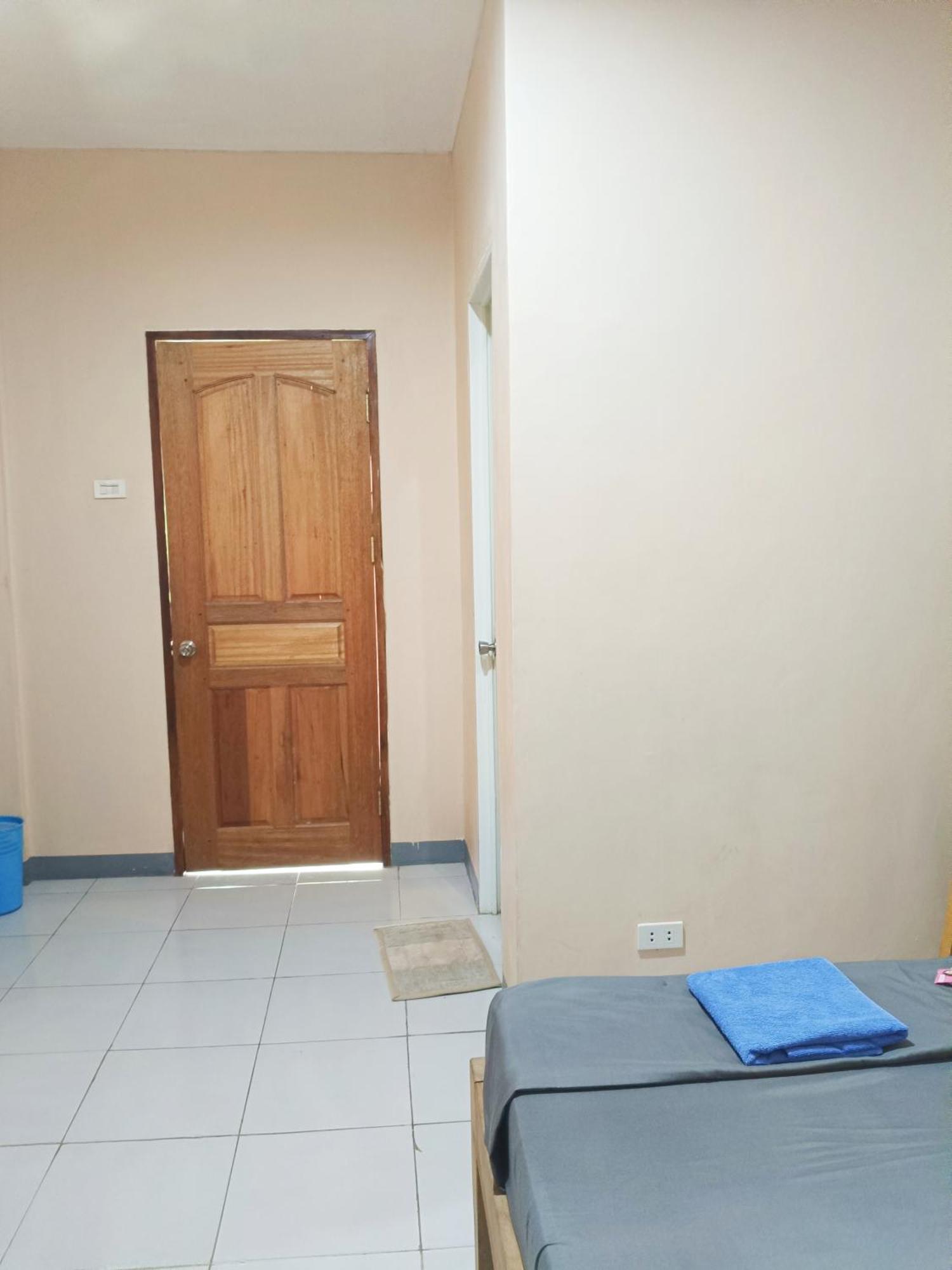 James Homestay Сікіхор Номер фото